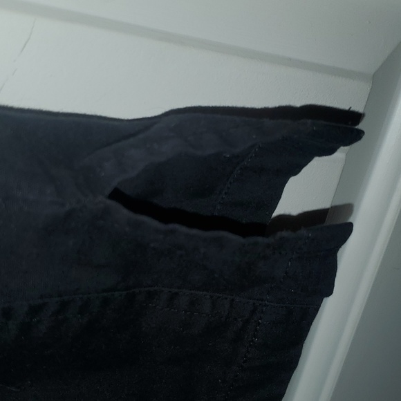 Scrub Top - Picture 3 of 3